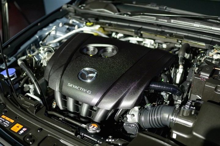 mazda 3 dong co